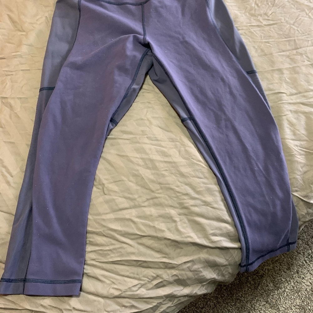 Lululemon crops